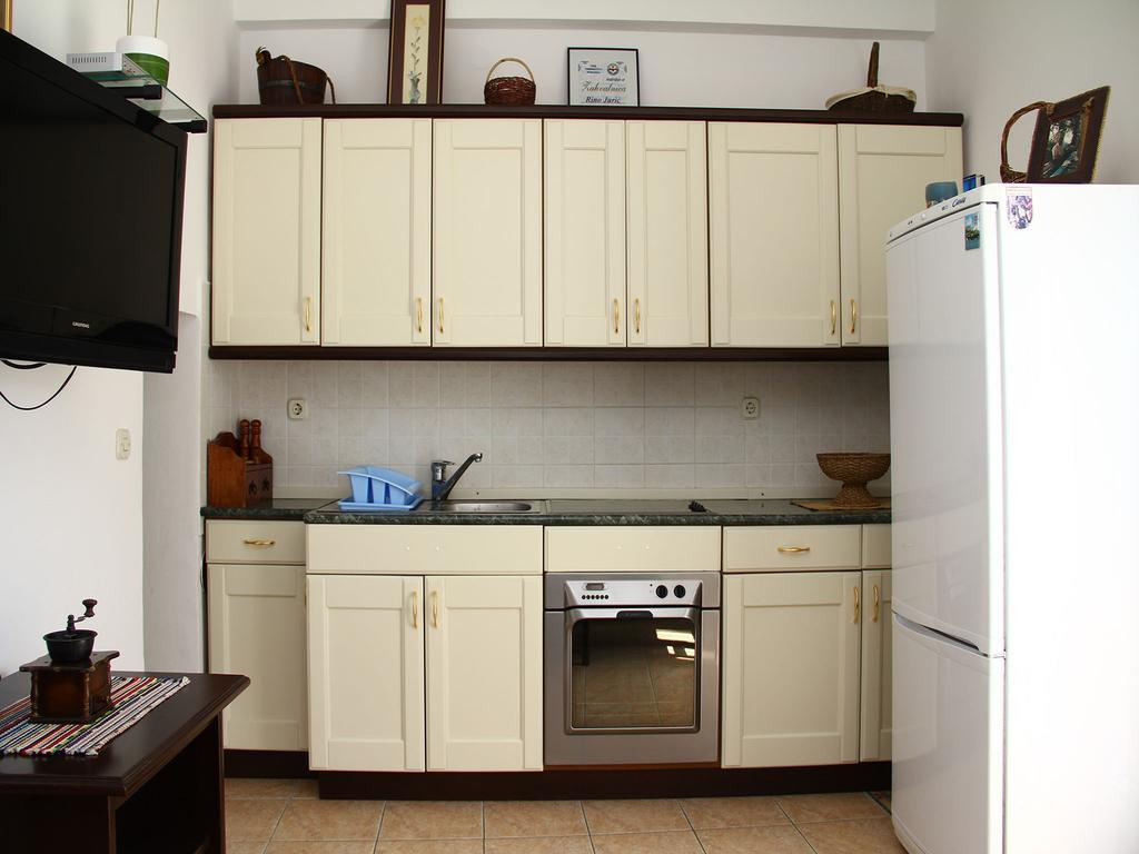Holiday Home Blaz プリモシュテン 部屋 写真